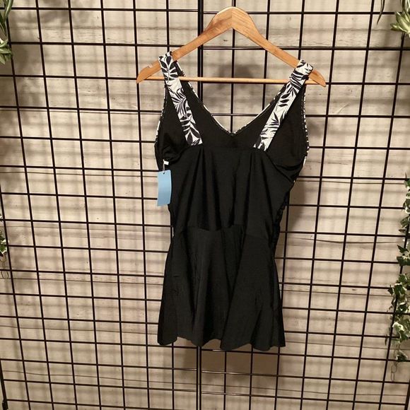 Yonique Swim Dress with Bikini Bottom Inside, removable pads P146 - Picture 2 of 3